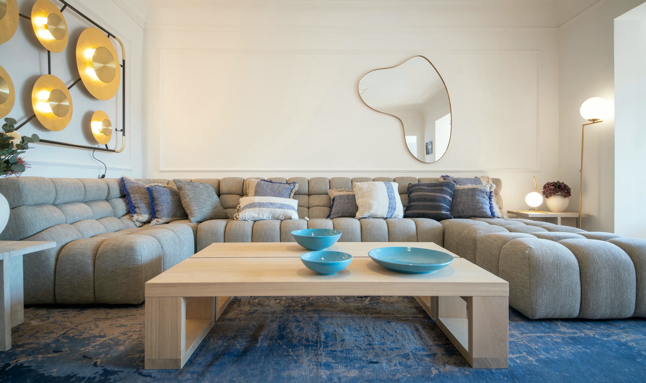 Suite Alba living room with a generous sectional sofa